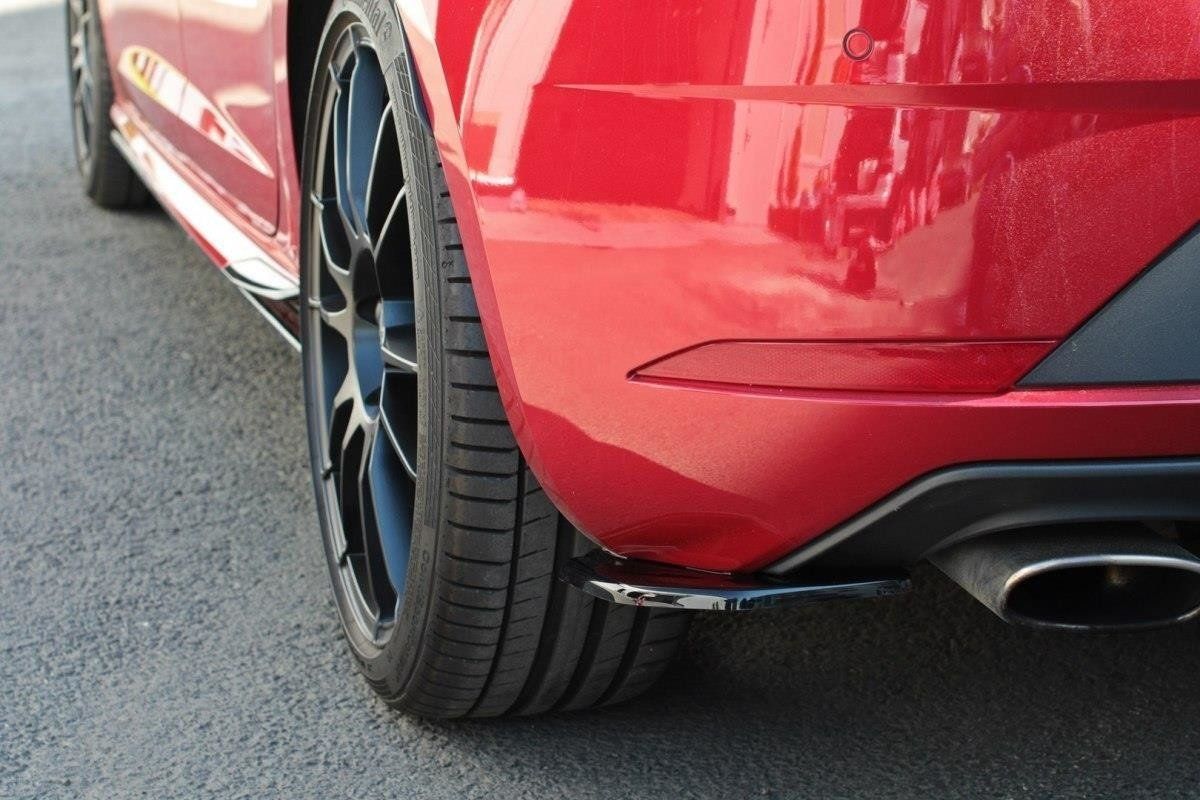 Image of Maxton Achter Bumper Lip V1 Glanzend Zwart ABS Plastic Seat Leon Facelift
