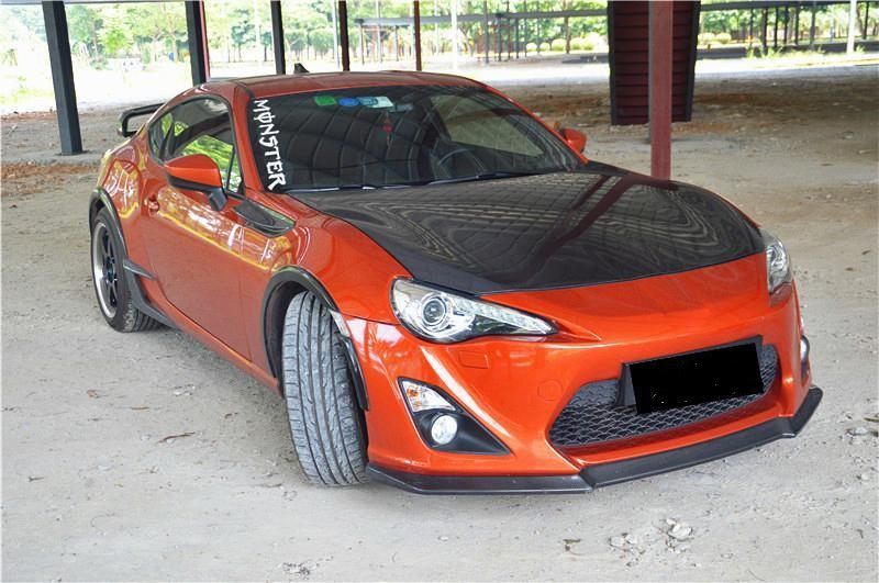 Image of CarbonWorks Voor Bumper Lip Carbon Toyota GT86