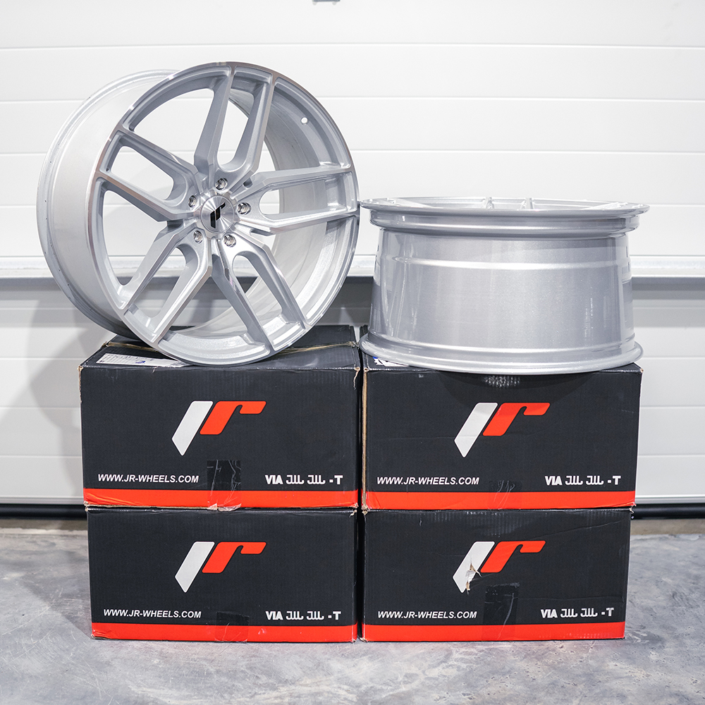 Image of JR-Wheels JR25 TWEEDE KANS 2x 20x8,5 ET40 / 2x 20x10 ET40 5x112 Silver Machined