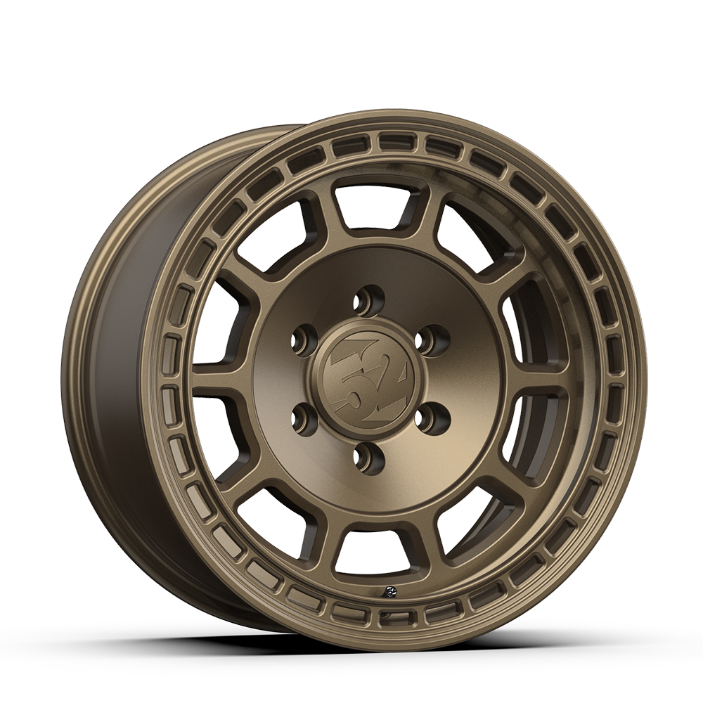Image of Fifteen52 Traverse HD Velgen 17 Inch 8.5J ET0 6x139.7 Mono Brons