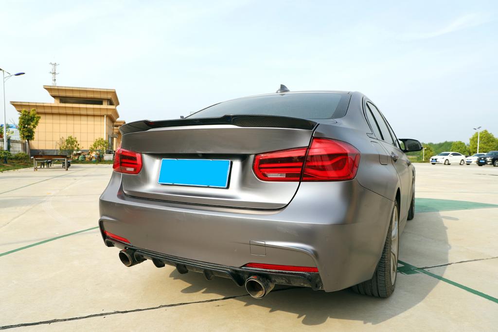 Image of CarbonWorks Achter Spoiler M4 Style Carbon BMW 3-serie