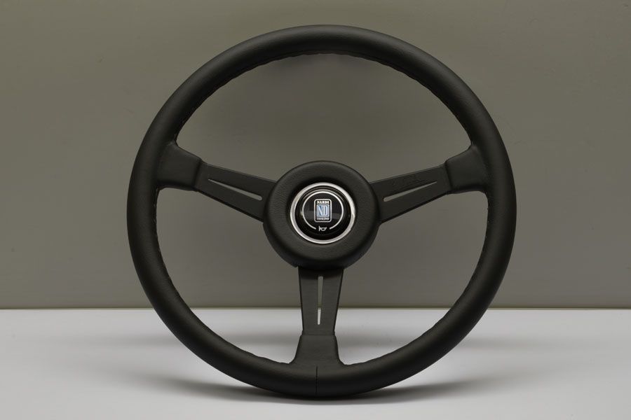 Image of Nardi Stuur Zwarte Kruisstiksel Plat Zwart 365mm Leer