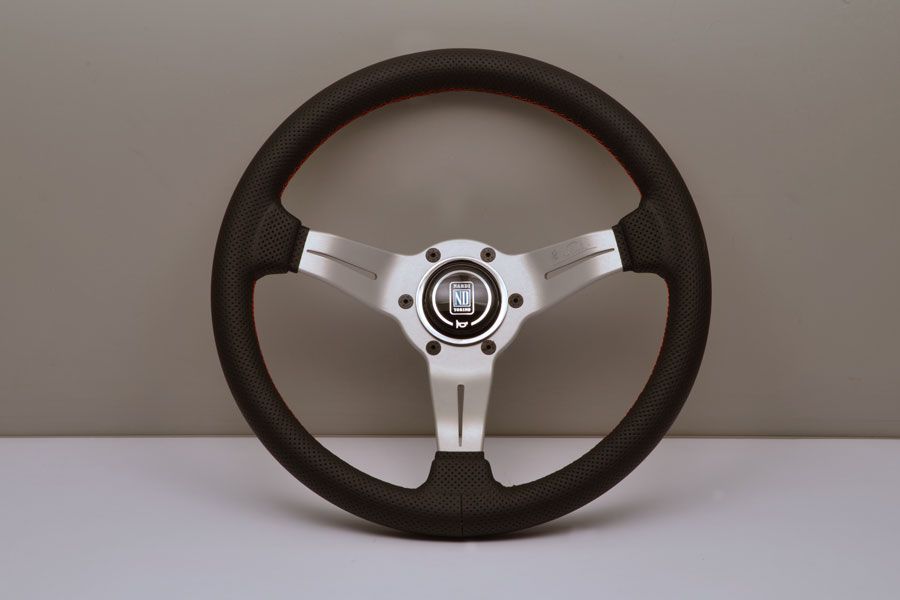 Image of Nardi Stuur Rode Kruisstiksel Deep Dish Zilver 330mm Geperforeerd Leer