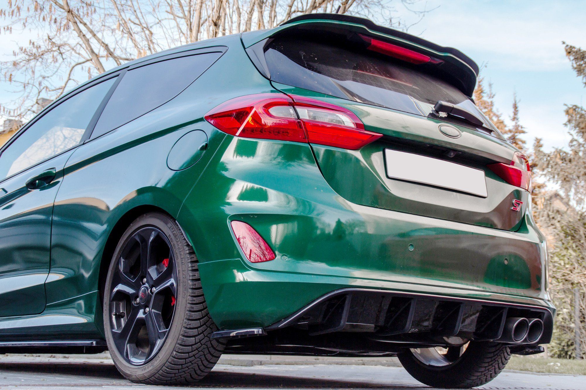 Image of Maxton Achter Diffuser Glanzend Zwart ABS Plastic Ford Fiesta