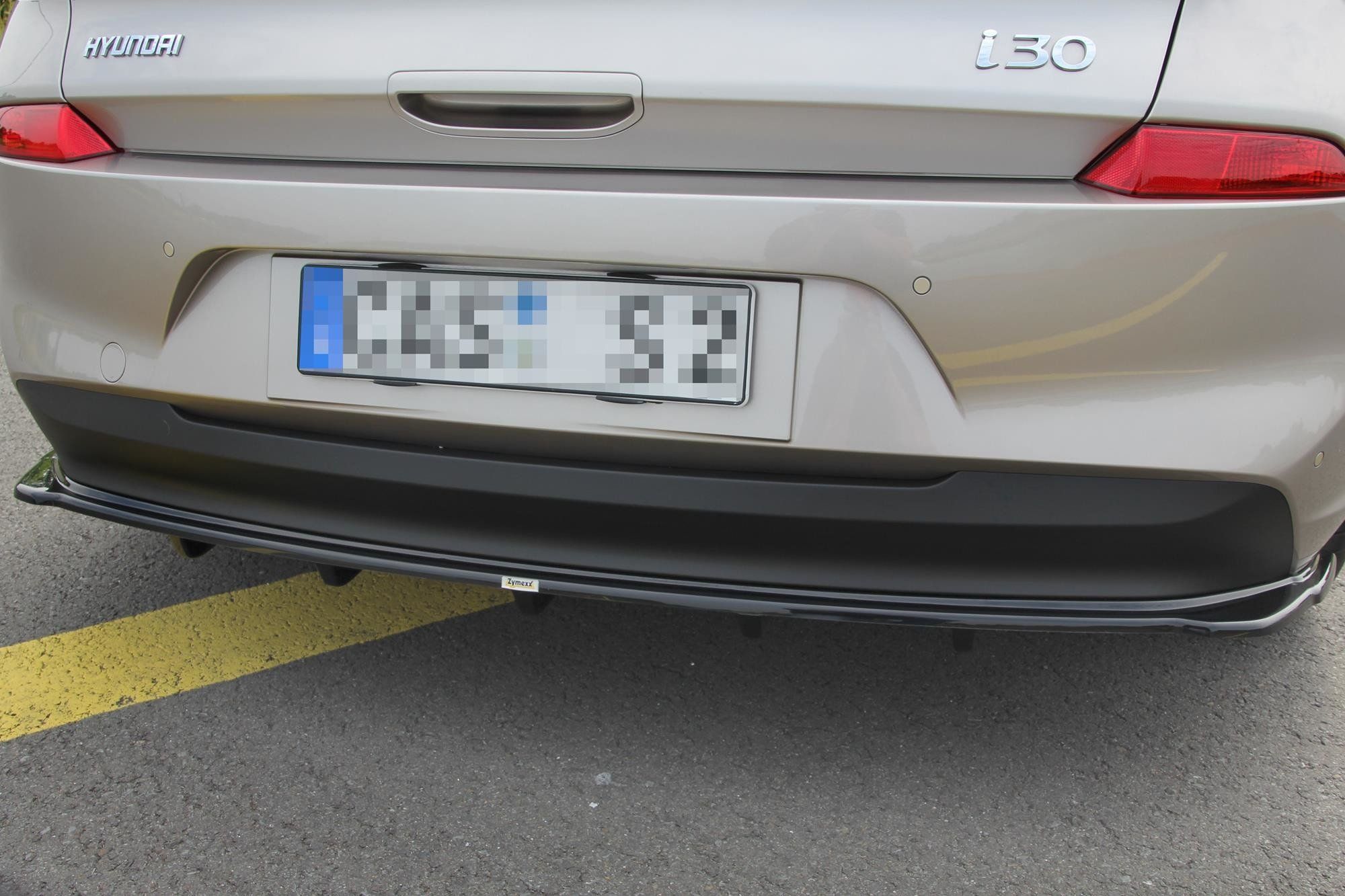Image of Maxton Achter Bumper Lip With Vertical Bar Glanzend Zwart ABS Plastic Hyundai I30