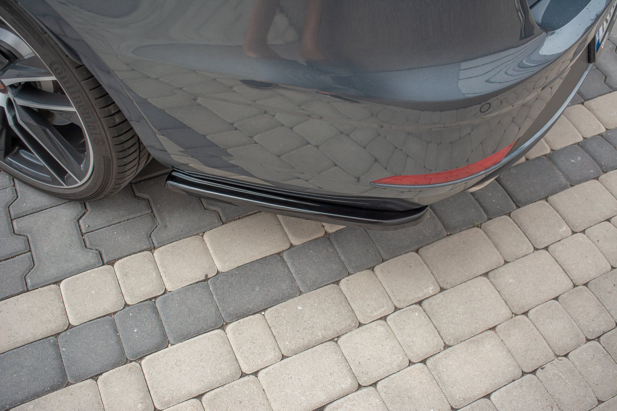 Image of Maxton Achter Bumper Lip Glanzend Zwart ABS Plastic Seat Leon Facelift
