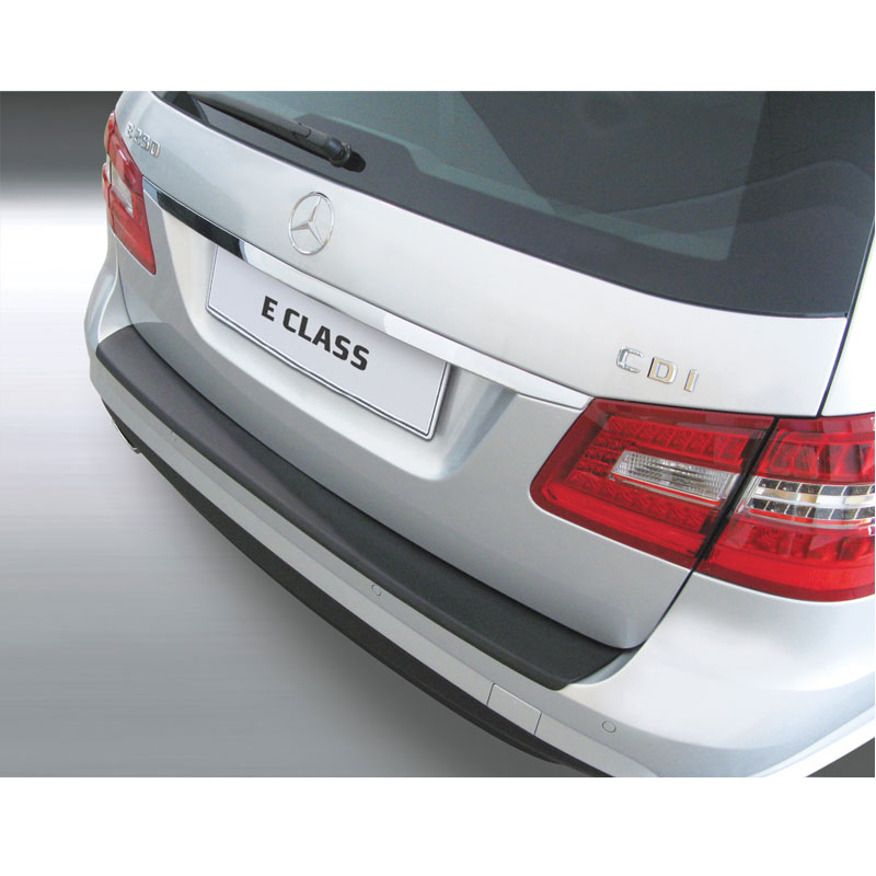 Image of RGM Achter Bumper Beschermlijst Zwart ABS Plastic Mercedes E-Class