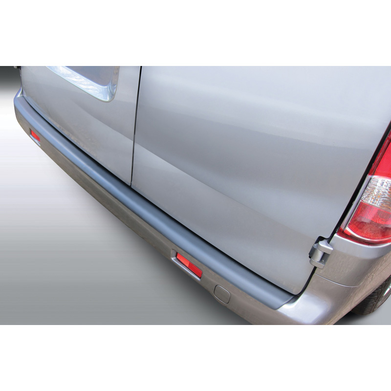 Image of RGM Achter Bumper Beschermlijst Zwart ABS Plastic Nissan NV200