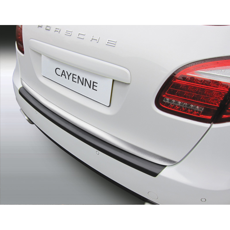 Image of RGM Achter Bumper Beschermlijst Ribbed Zwart ABS Plastic Porsche Cayenne