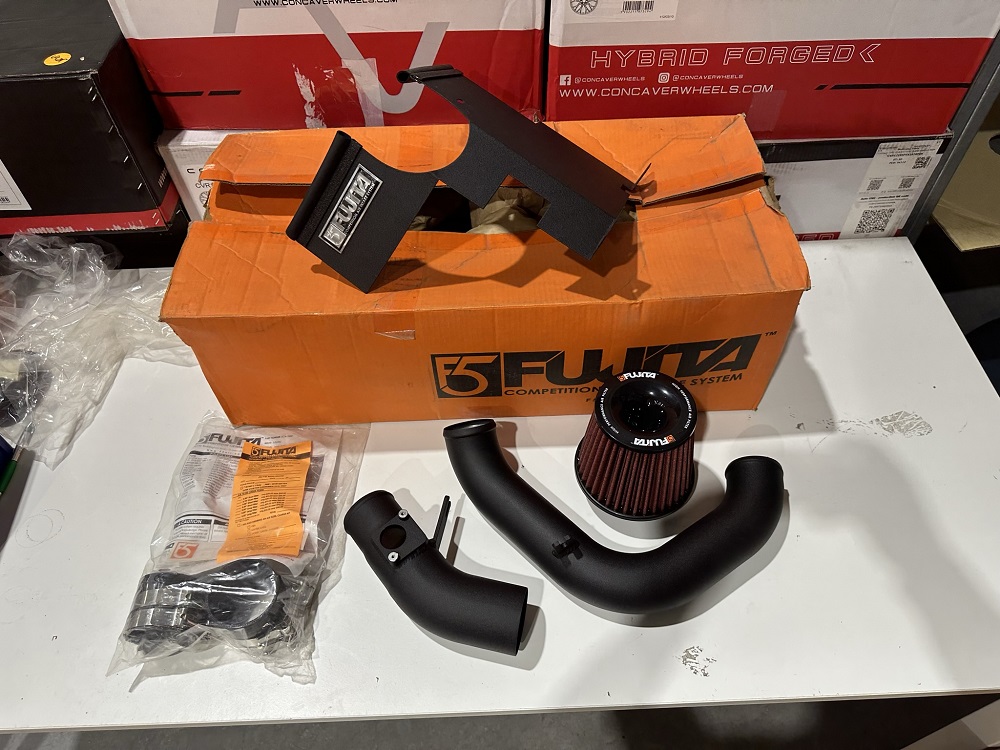 Image of Fujita Short Lucht Inlaat TWEEDE KANS Zwart Aluminium Subaru Impreza WRX