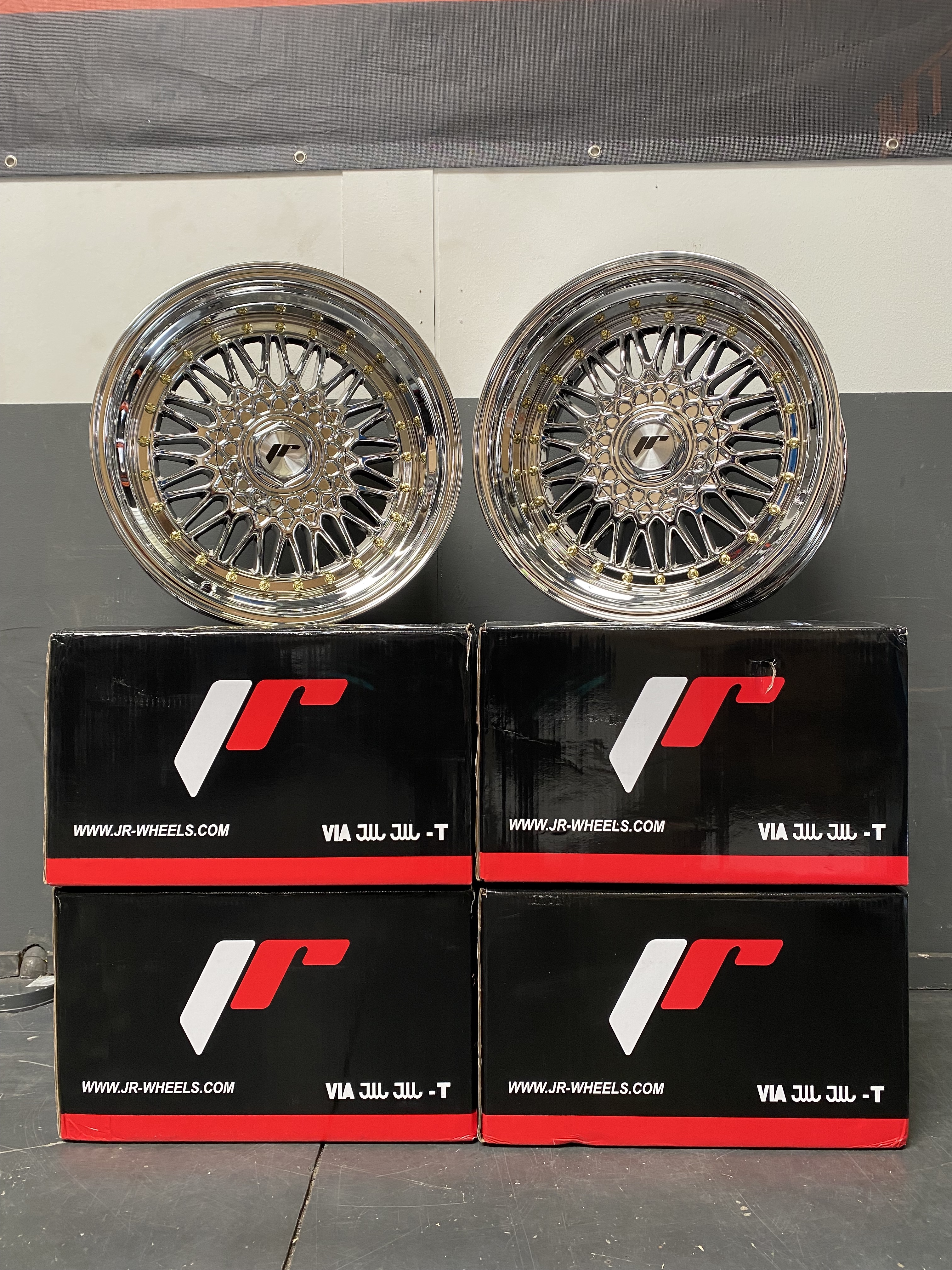 Image of JR-Wheels JR9 Velgen 17 Inch 10J ET20 5x120 Chroom