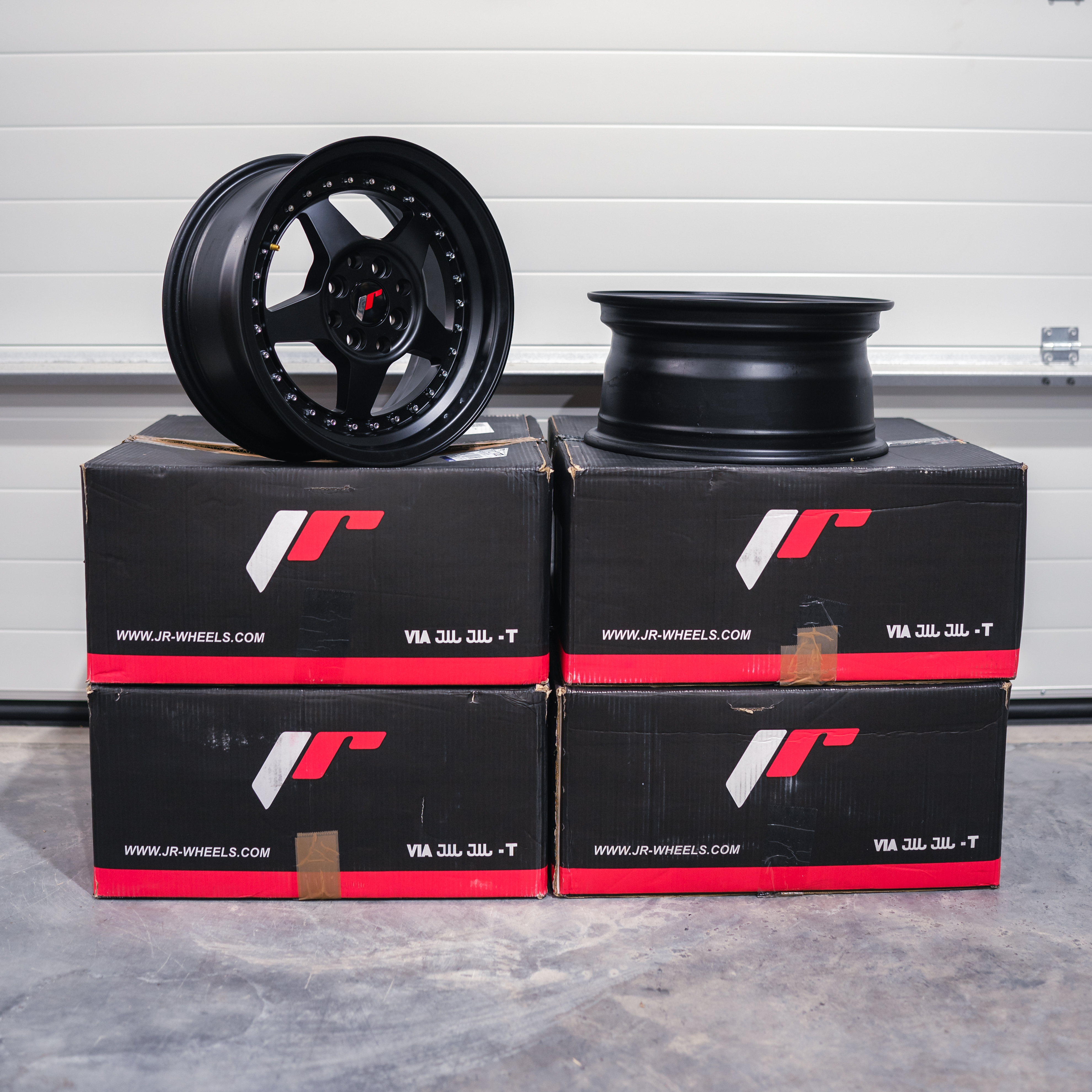 Image of JR-Wheels JR6 TWEEDE KANS Velgen 15 Inch 7J ET25-35 4x100 Flat Black