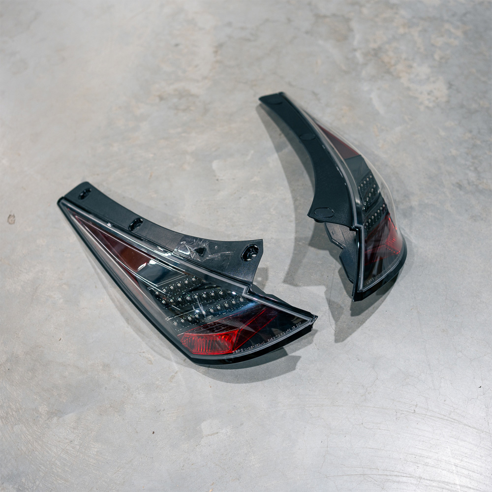 Image of DEPO Achter Achterlicht Z-LED TWEEDE KANS Smoke Glas Nissan 350Z