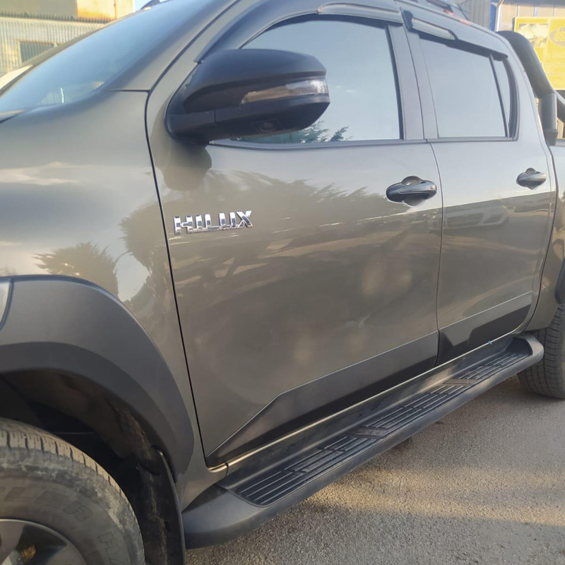 Image of Oneway Zijpanelen Zwart ABS Plastic Toyota Hilux