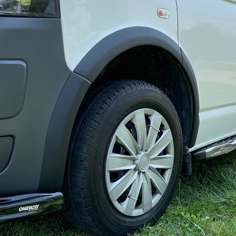 Image of Oneway Voor en Achter Spatbordverbreders Zwart ABS Plastic Volkswagen Transporter