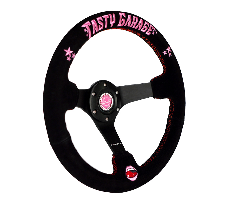 Image of NRG Innovations Stuur Rode Kruisstiksel Tasty Garage Second Signature Zwart - Zwart 350mm Suède