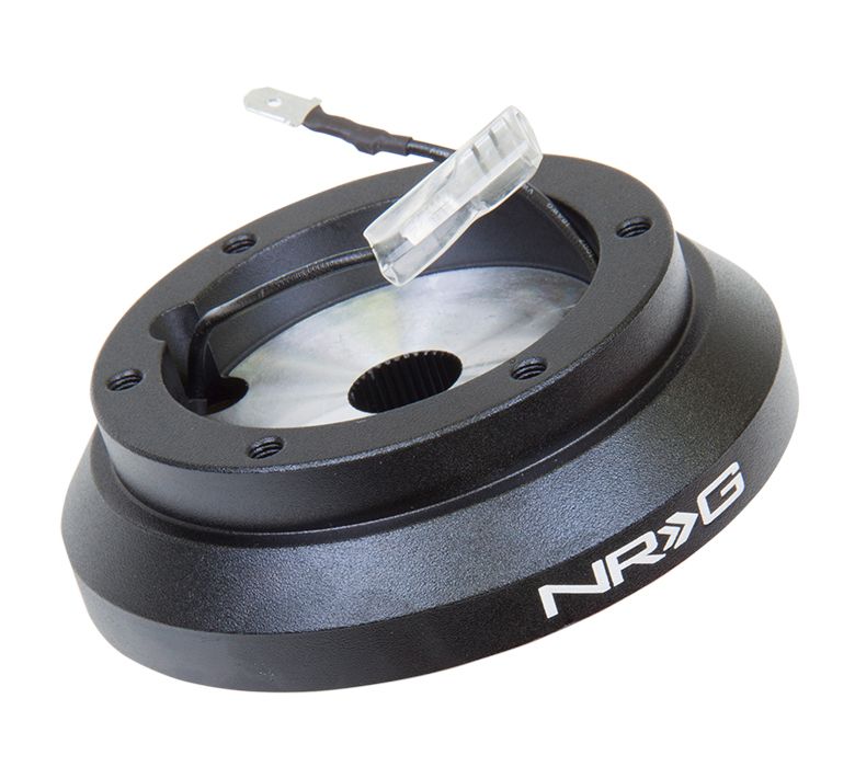 Image of NRG Innovations Stuurnaaf Kort Zwart Aluminium Mitsubishi Subaru