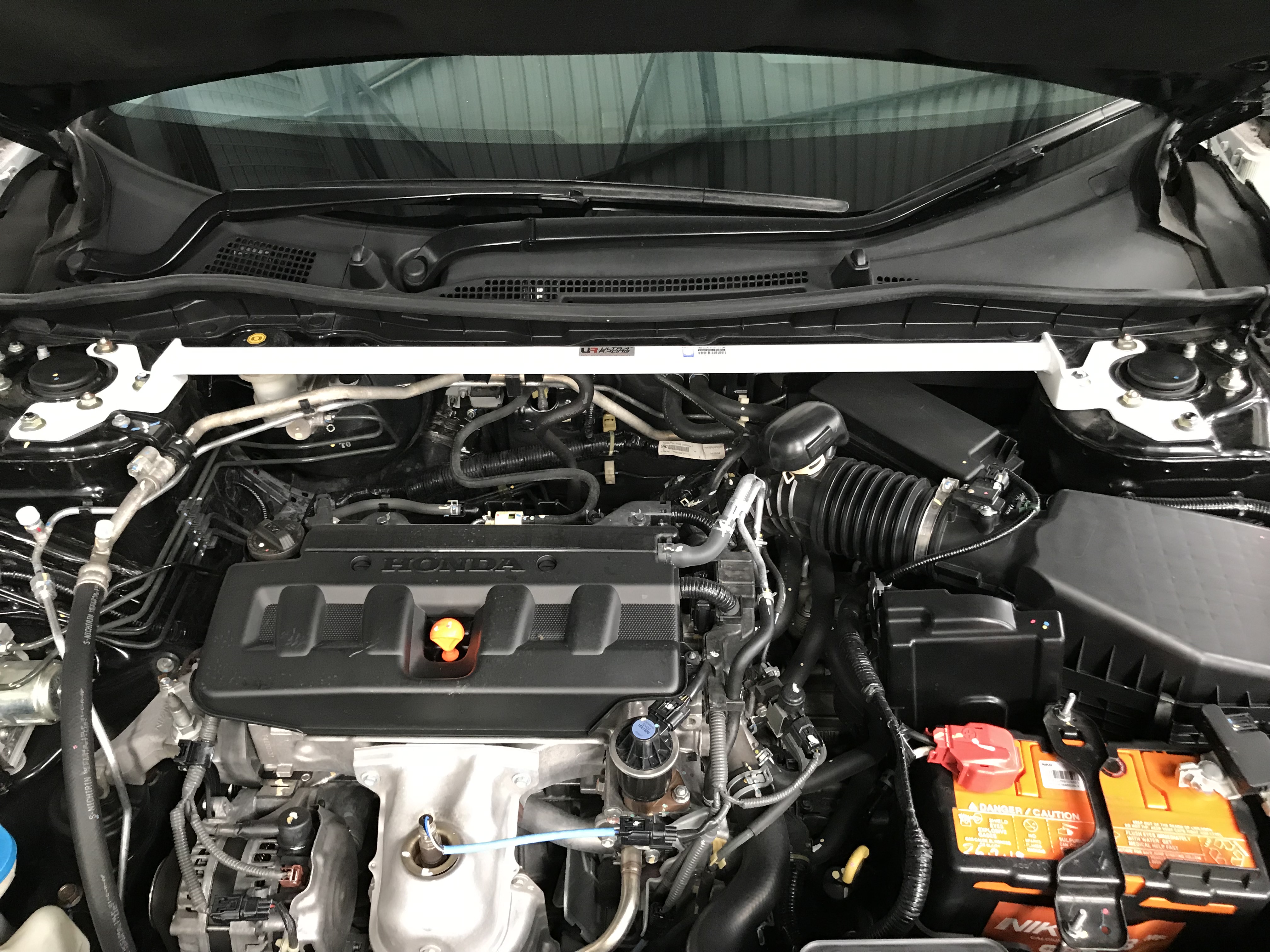 Image of Ultra Racing Voor Veerpootbrug 2 Points Wit Staal Honda Accord