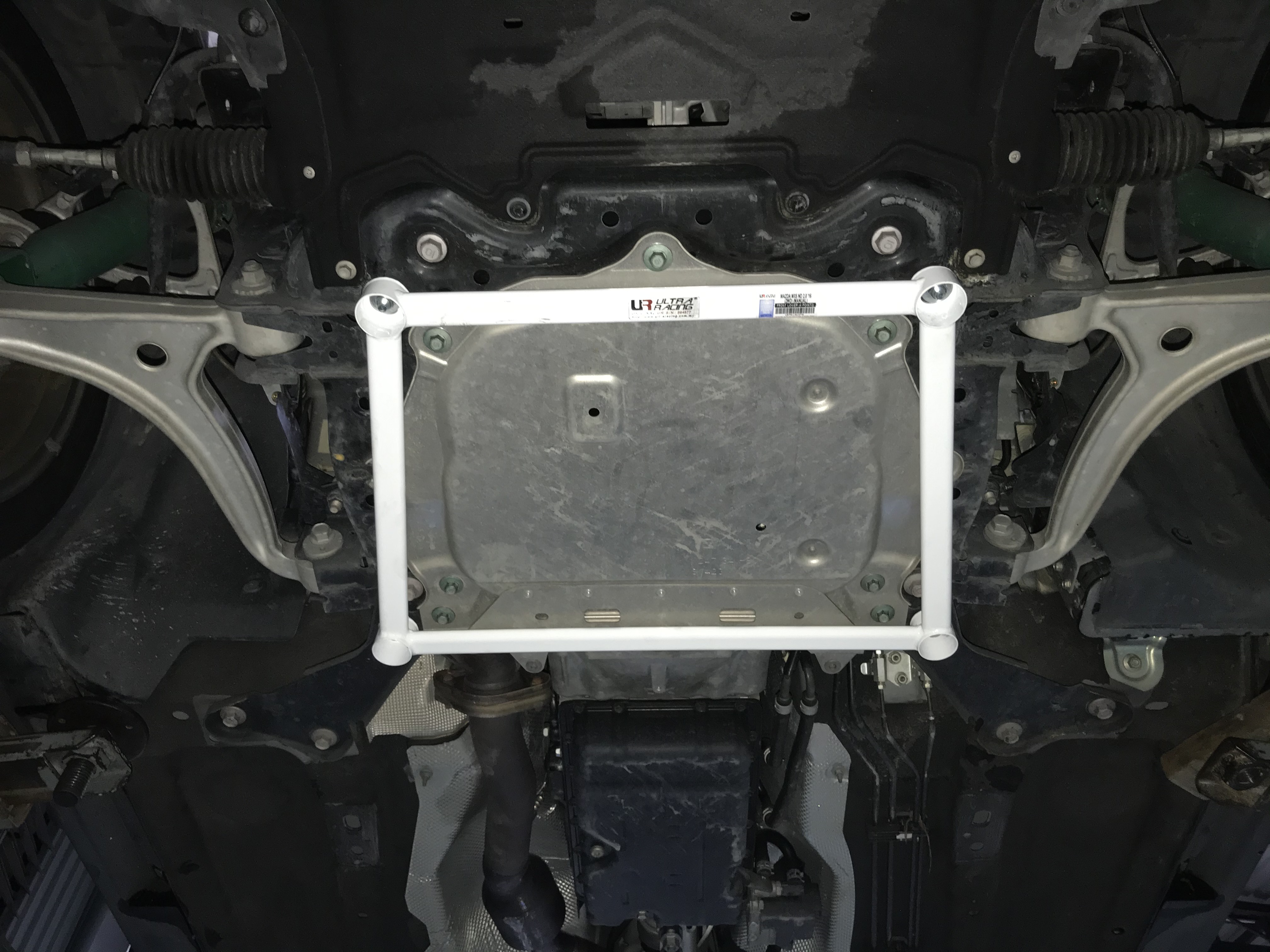 Image of Ultra Racing Voor Veerpootbrug 4 Points Wit Staal Mazda MX-5