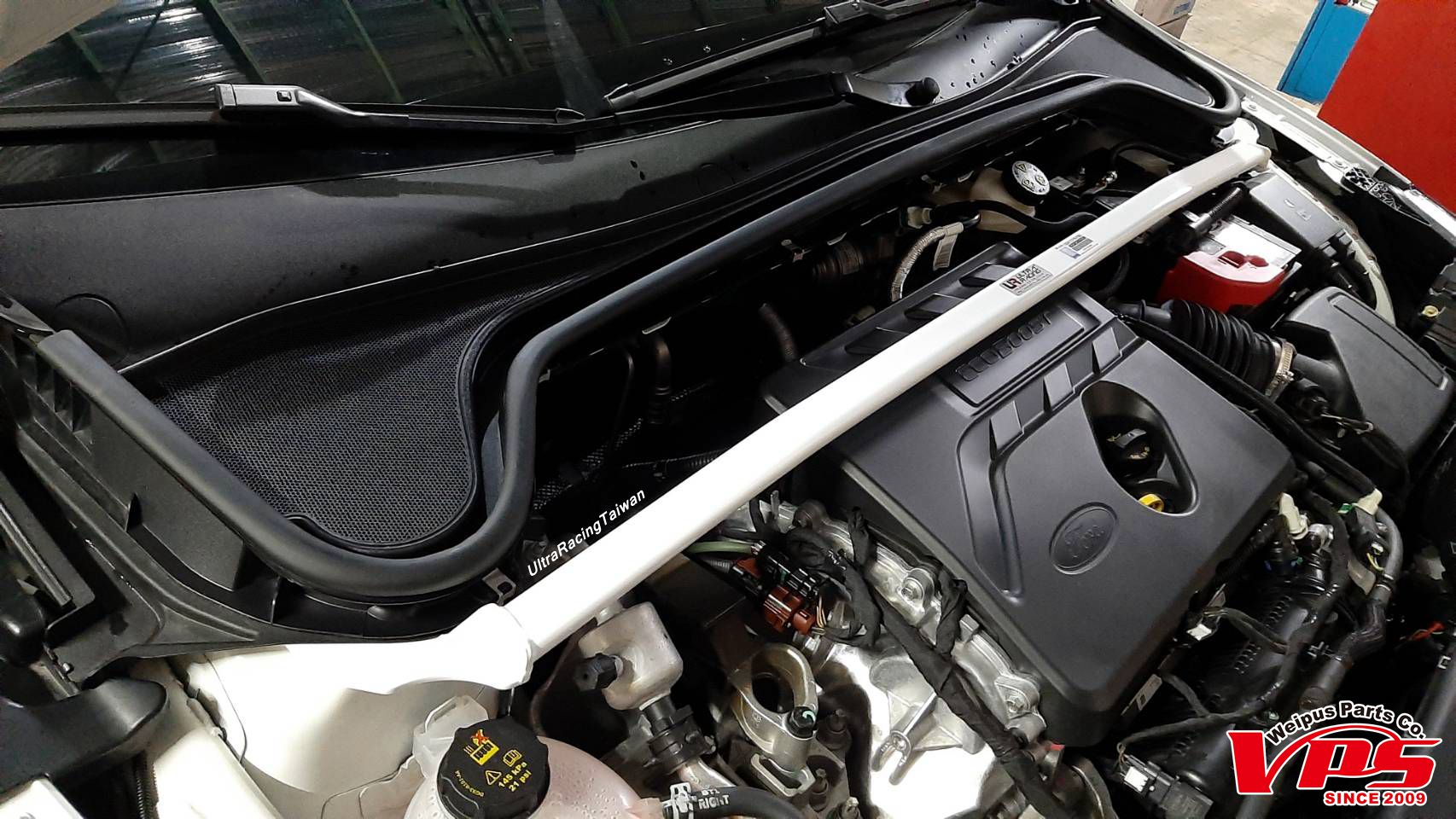 Image of Ultra Racing Voor Veerpootbrug 2 Points Wit Staal Ford Focus