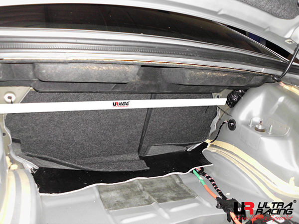Image of Ultra Racing Achter Veerpootbrug 2 Points Wit Staal Dodge Charger