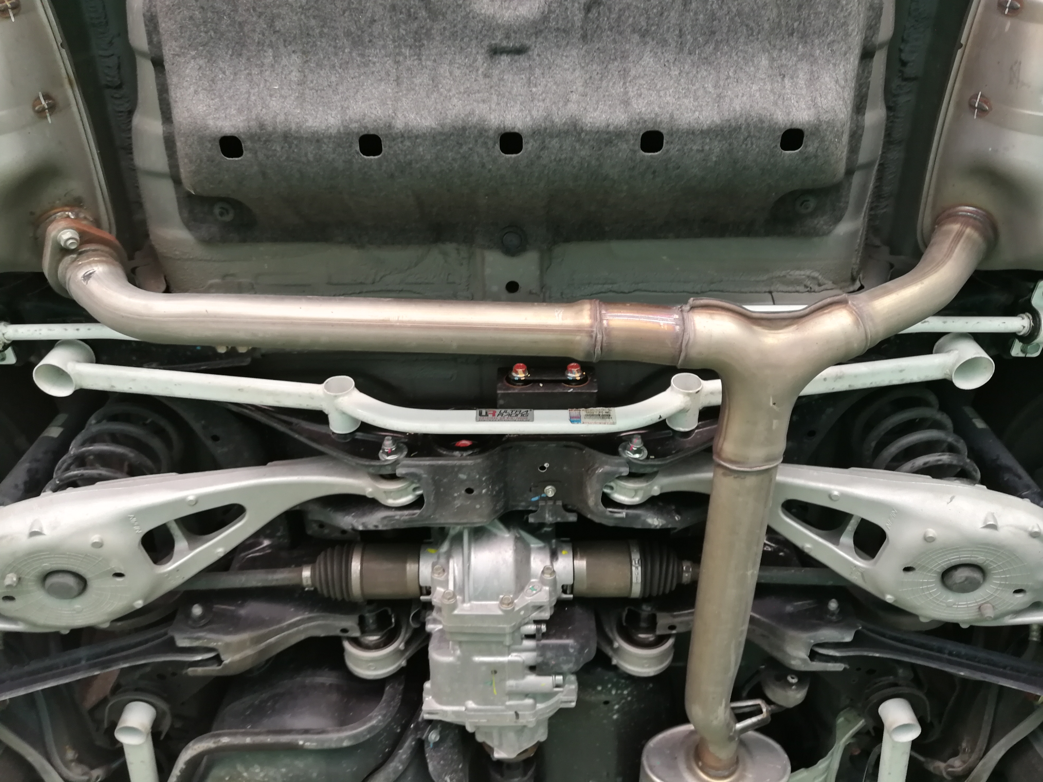 Image of Ultra Racing Achter Stabilisatorstang Wit 16mm Staal Honda CR-V