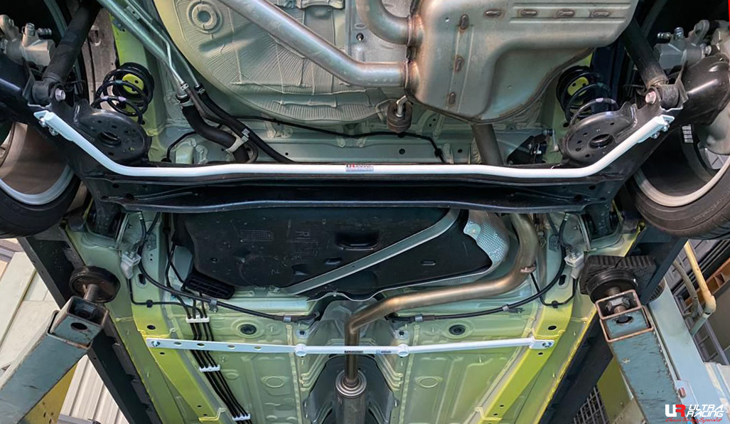 Image of Ultra Racing Achter Stabilisatorstang Wit 18mm Staal Suzuki Swift