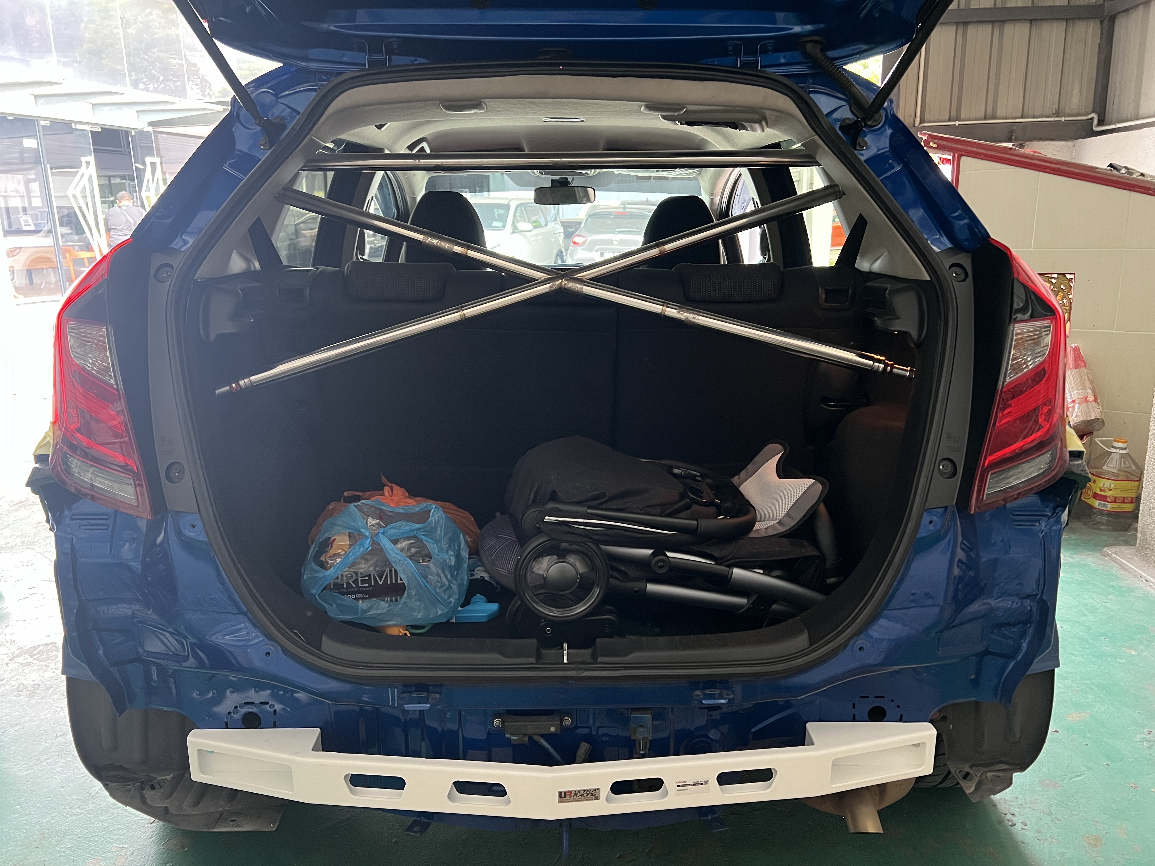 Image of Ultra Racing Achter Bumperbalk Wit Staal Honda Jazz