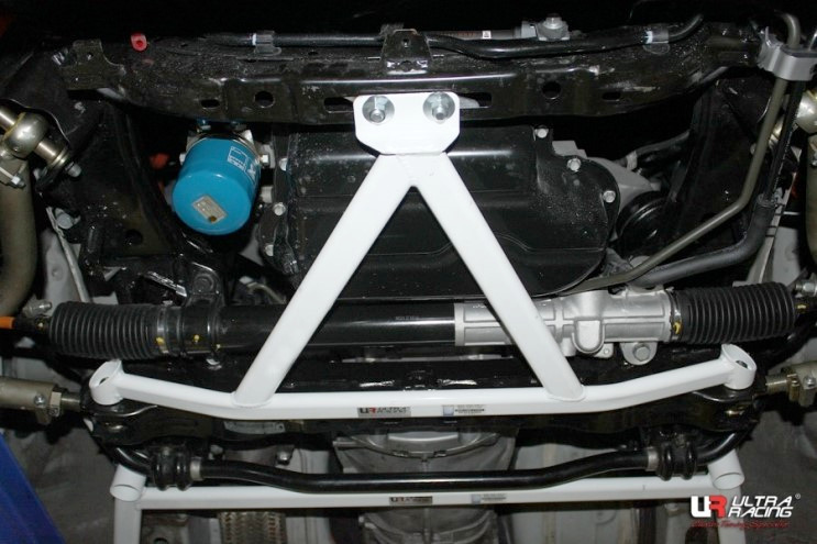 Image of Ultra Racing Voor Veerpootbrug 3 Points Wit Staal Hyundai Genesis