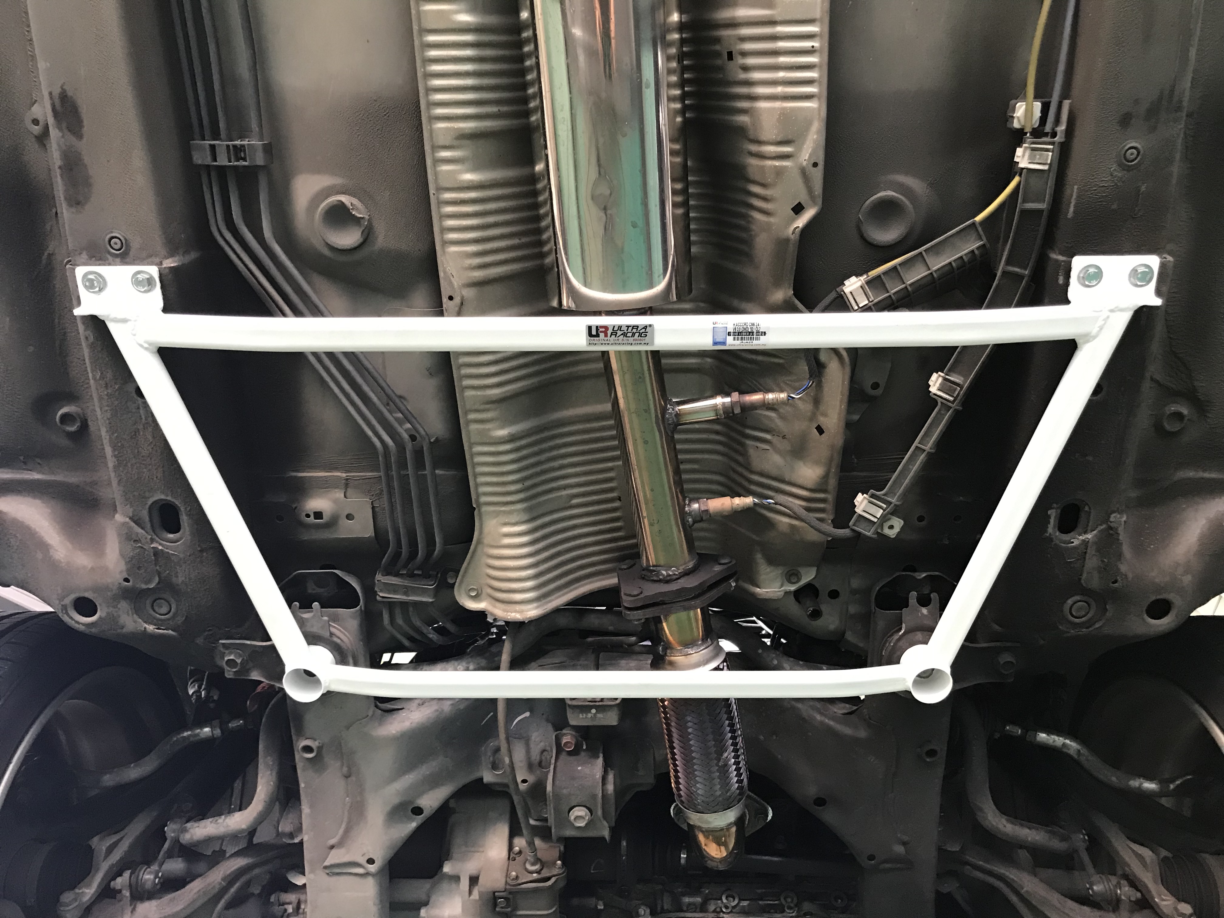 Image of Ultra Racing Voor H-Brace 4 Points Wit Staal Honda Accord