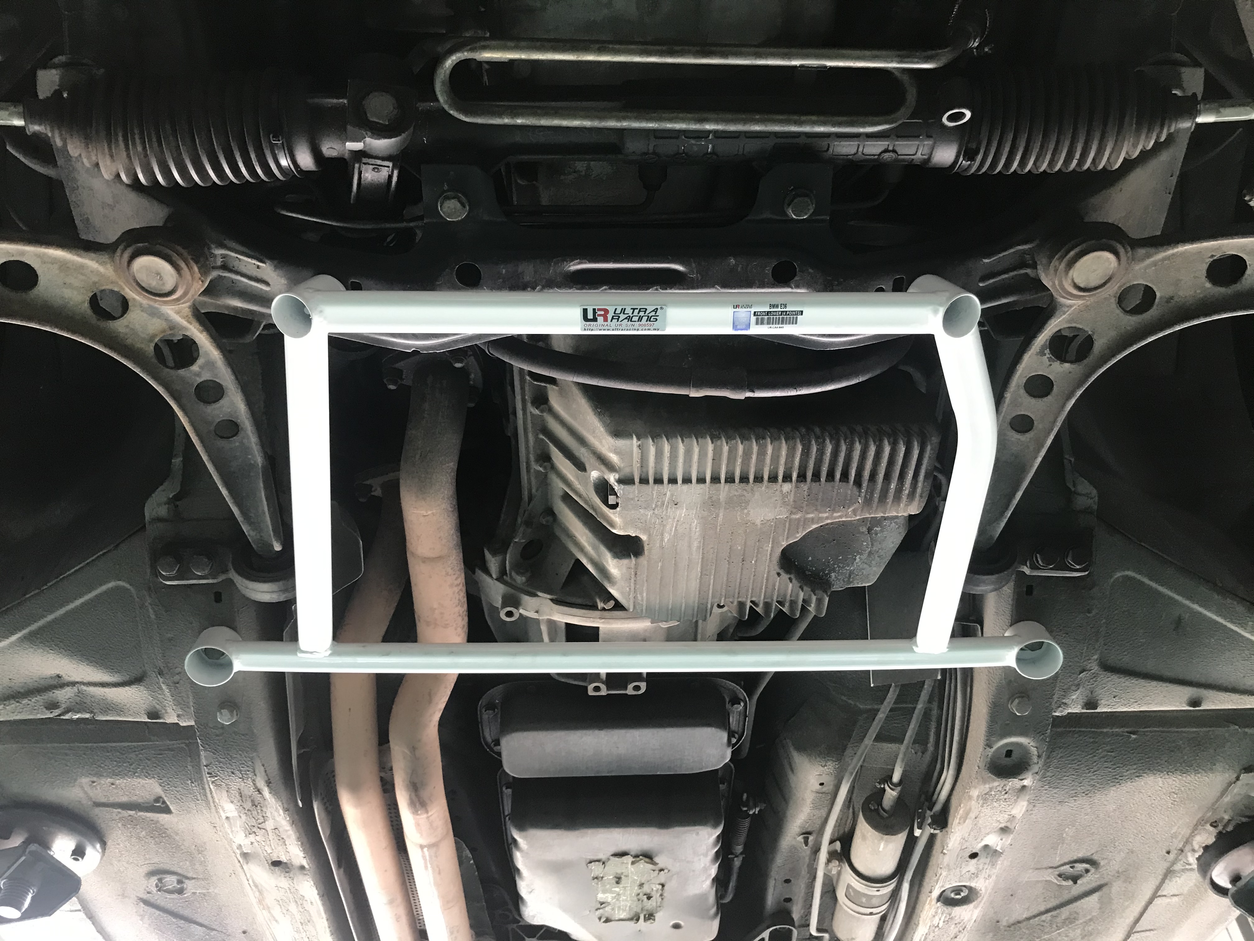 Image of Ultra Racing Voor H-Brace 4 Points Wit Staal BMW 3-serie