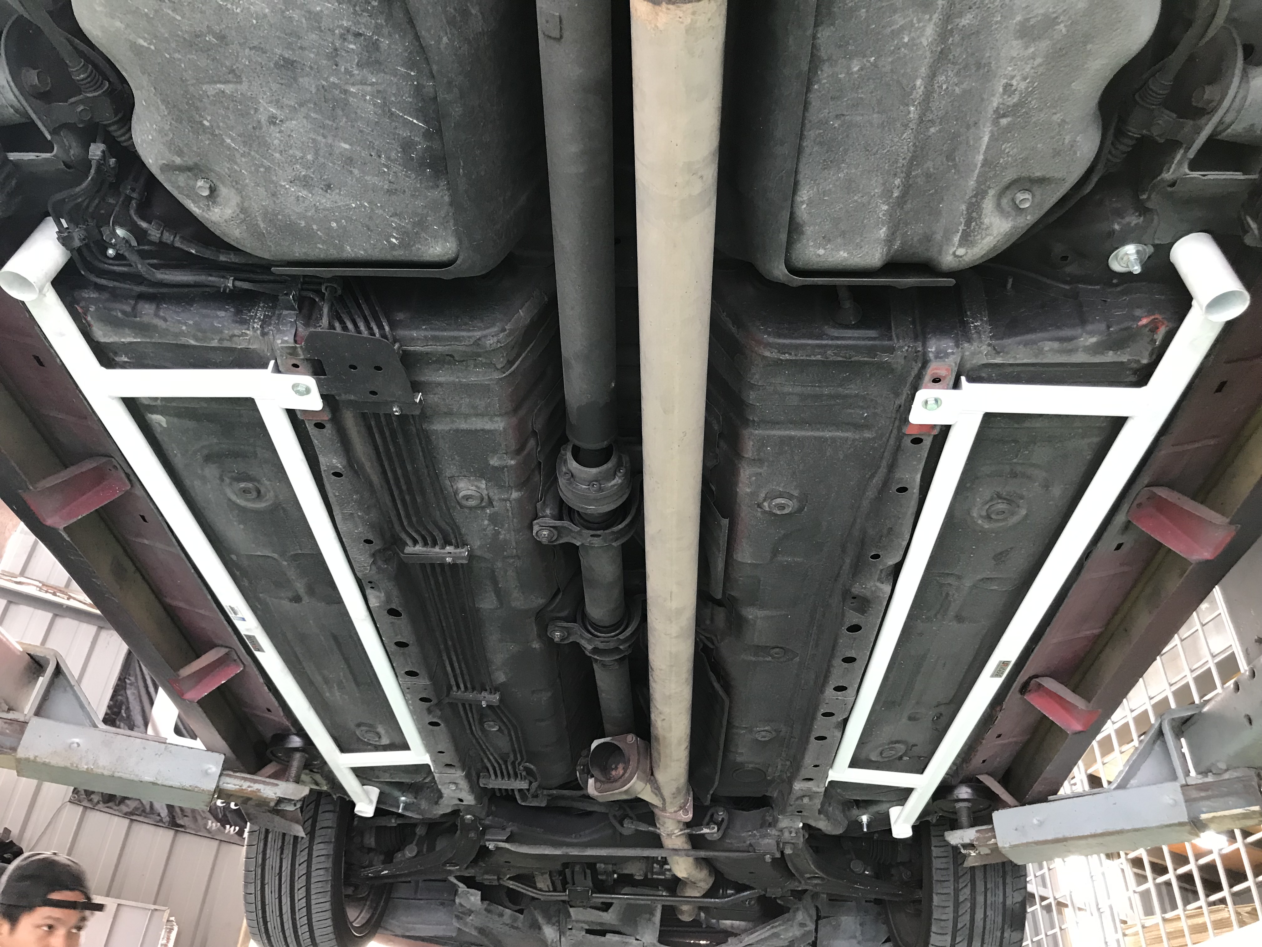 Image of Ultra Racing Side Bars 4 Points Wit Staal Mitsubishi Lancer Evolution