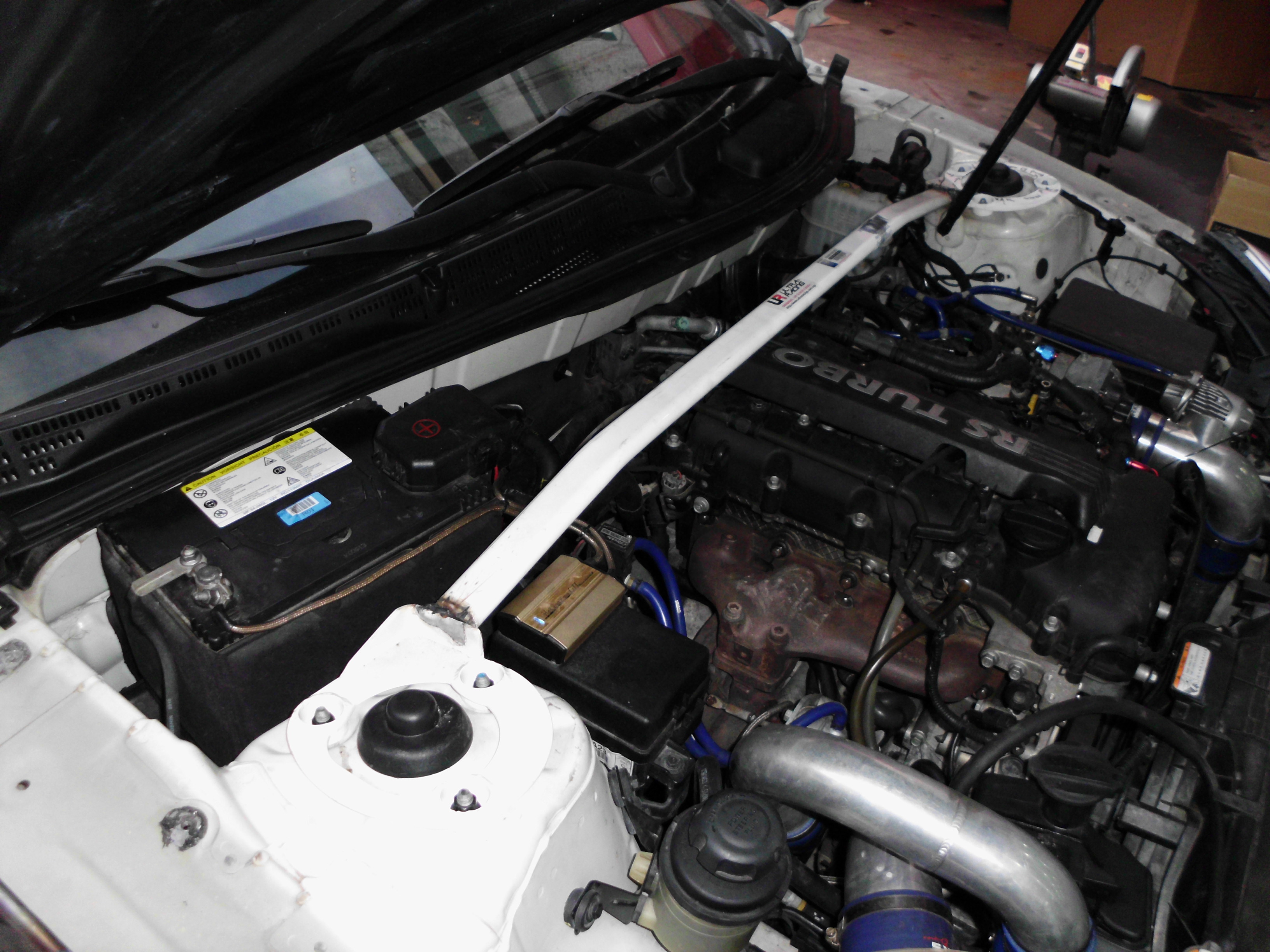 Image of Ultra Racing Voor Veerpootbrug Wit Staal Hyundai Genesis