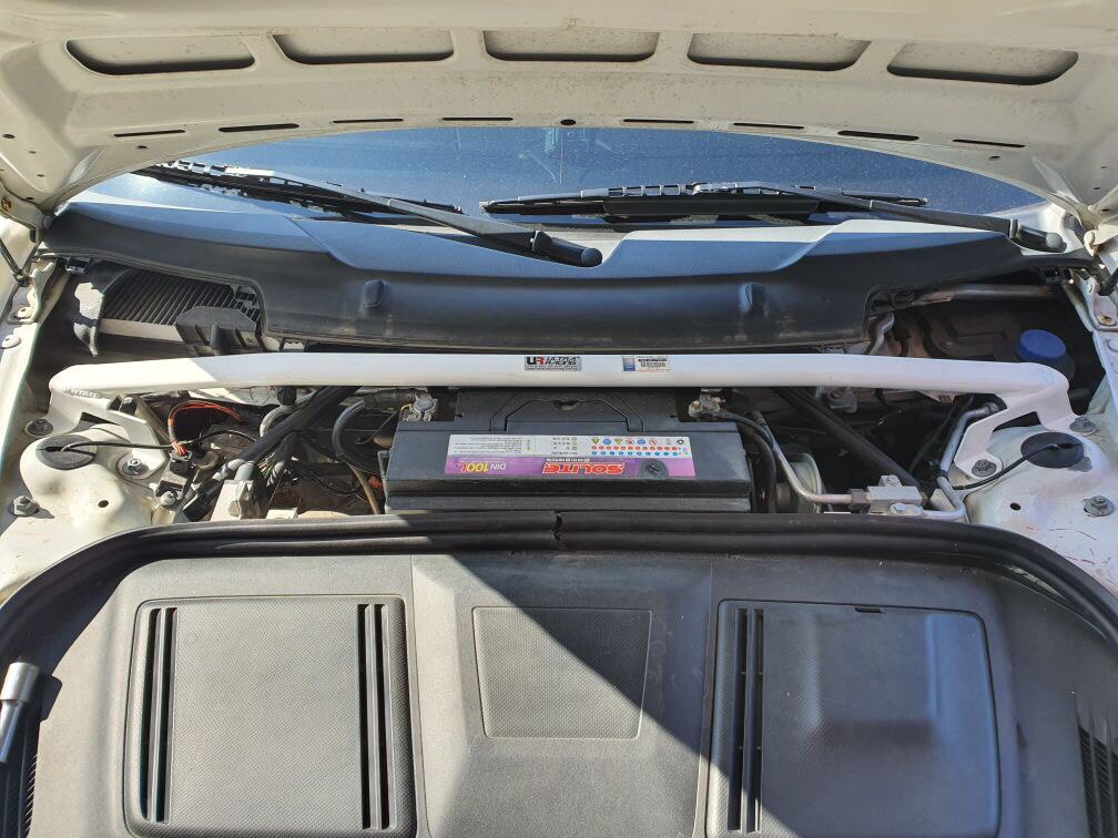 Image of Ultra Racing Voor Veerpootbrug Wit Staal Porsche 911