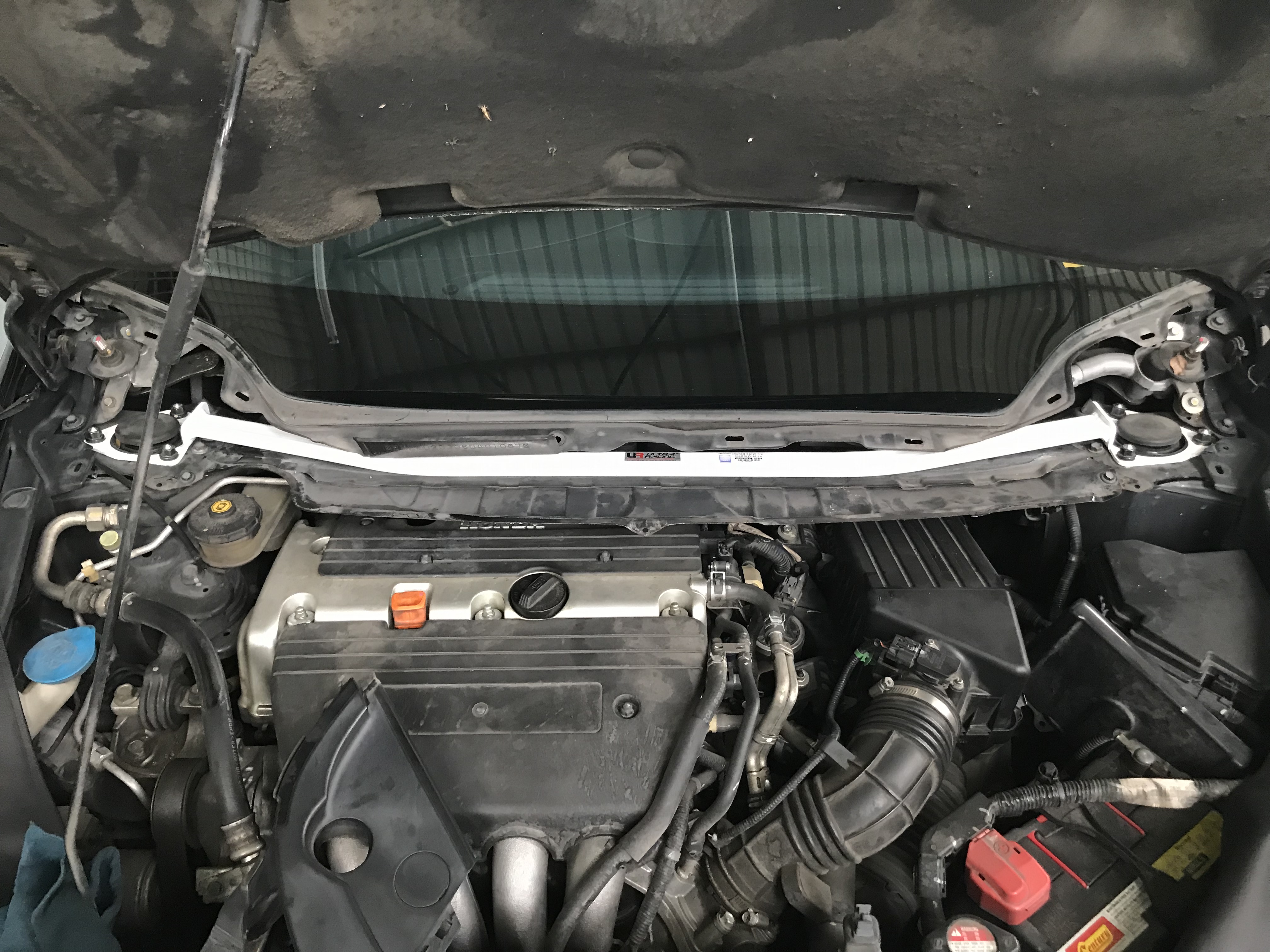 Image of Ultra Racing Voor Veerpootbrug Wit Staal Honda Civic