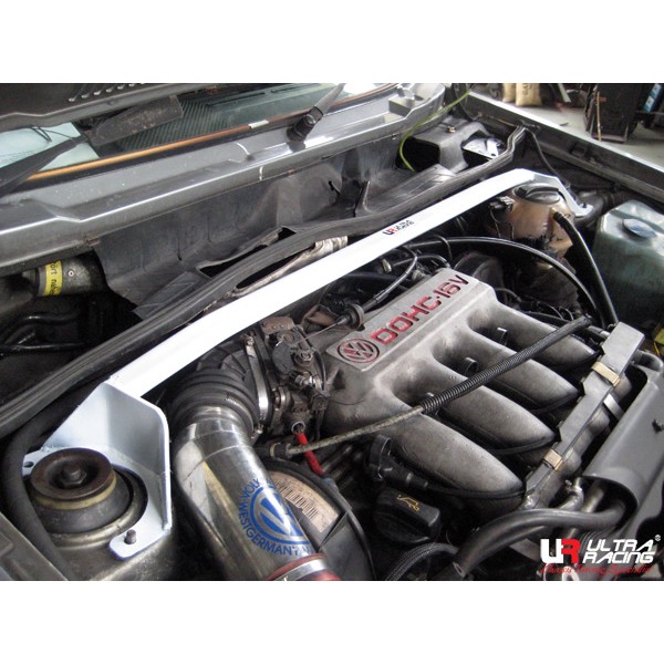 Image of Ultra Racing Voor Veerpootbrug Wit Staal Volkswagen Golf