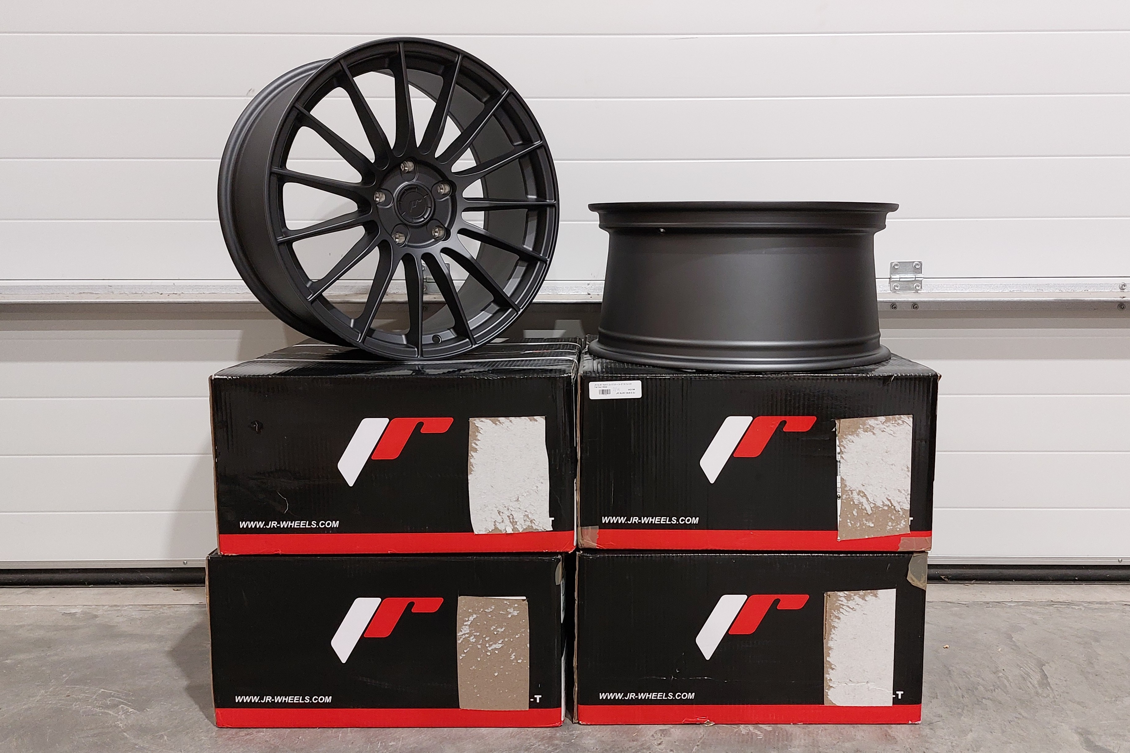 Image of JR-Wheels SL05 TWEEDE KANS 2x 18x8.5 ET20 / 2x 18x8.5 ET35 5x120 Flow Form Flat Gun Metal