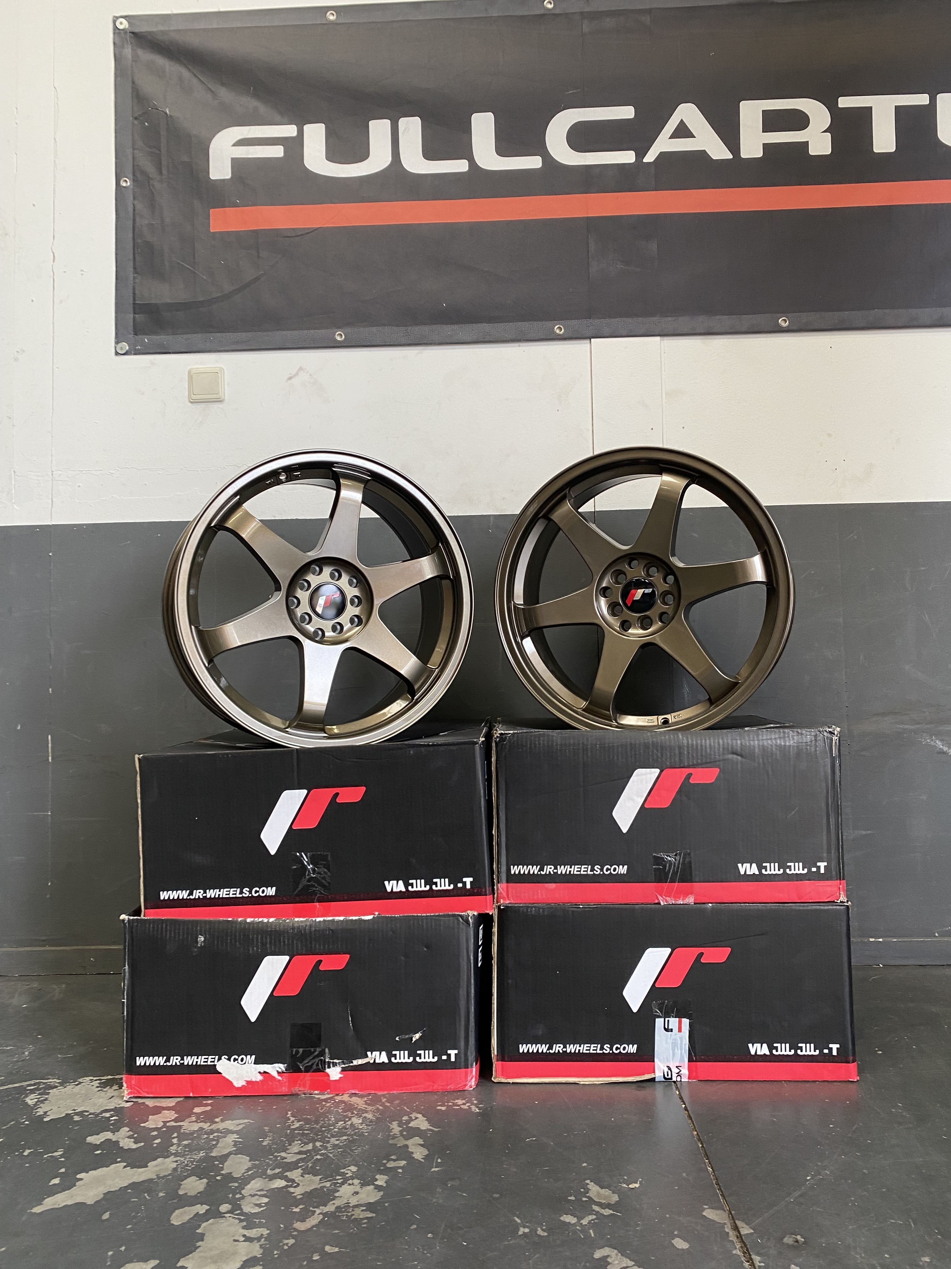 Image of JR-Wheels JR3 Velgen 19 Inch 8.5J ET35 5x100,5x120