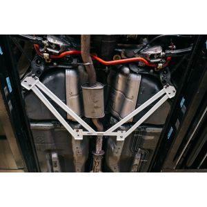 Ultra Racing Achter Crossmember Beugel 4 Points Wit Staal Nissan 350Z