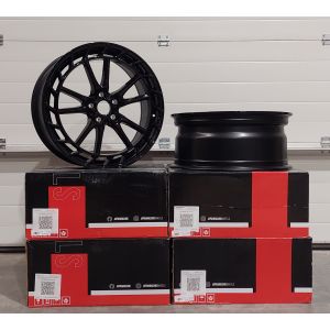 JR-Wheels JR45 TWEEDE KANS Velgen 20 Inch 8.5J ET45 5x114.3 Flow Form Gloss Black