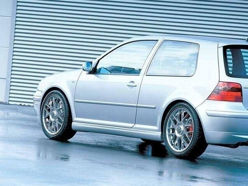 Image of Maxton Side Skirts 25'TH Anniversary Style Zwart ABS Plastic Volkswagen Golf