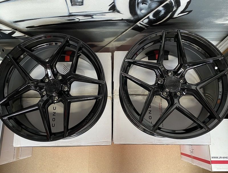 Image of Concaver CVR2 2x 20 inch 9,5J ET25 en 2x 20x10,5 ET25 5x120