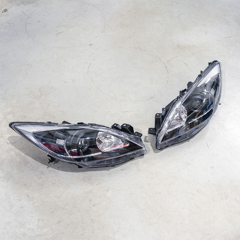 Image of SK-Import Koplampen TWEEDE KANS Black Housing Mazda 3