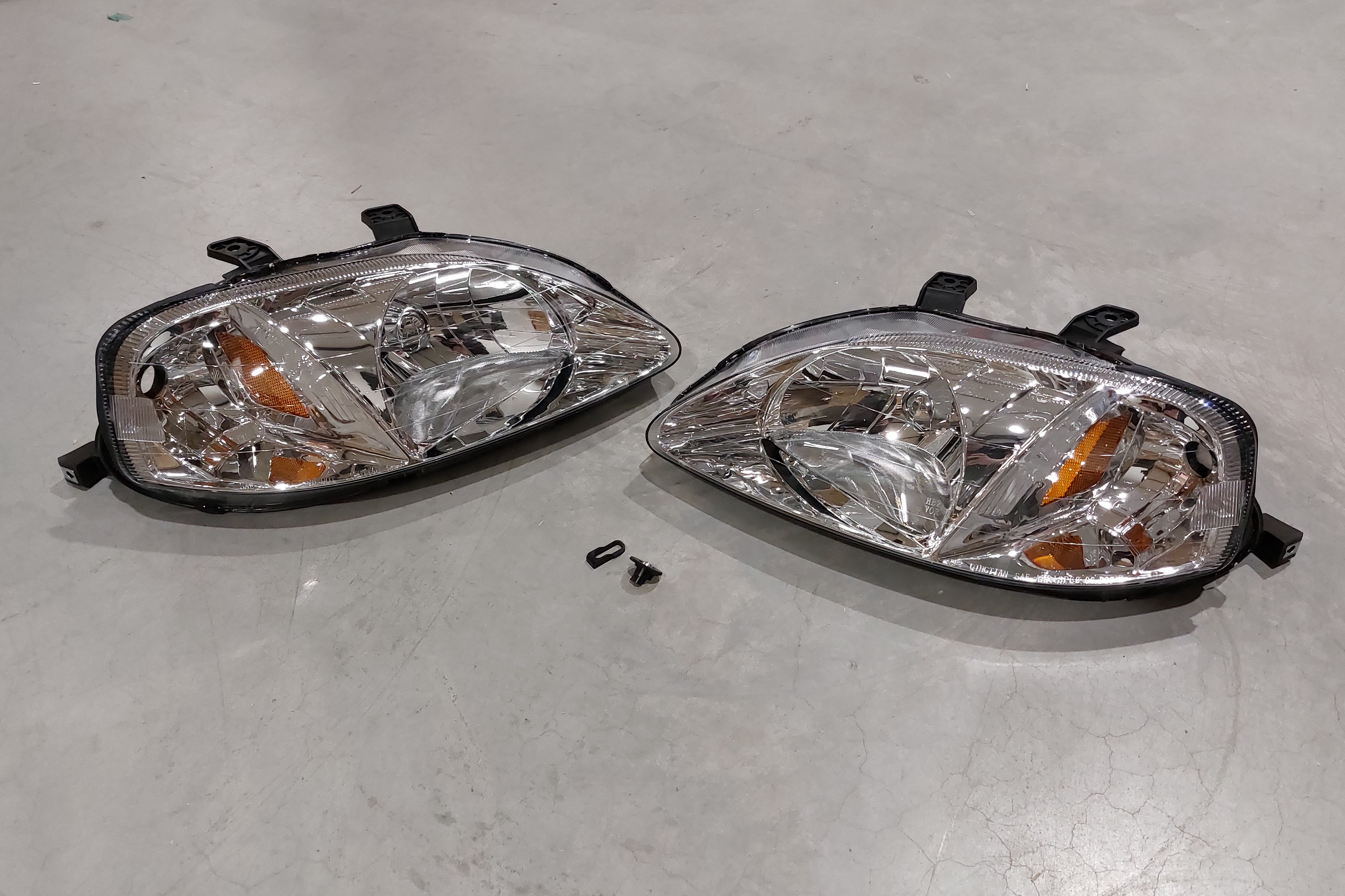 Image of SK-Import Koplampen TWEEDE KANS Chrome Housing Honda Civic Facelift 1999-2001