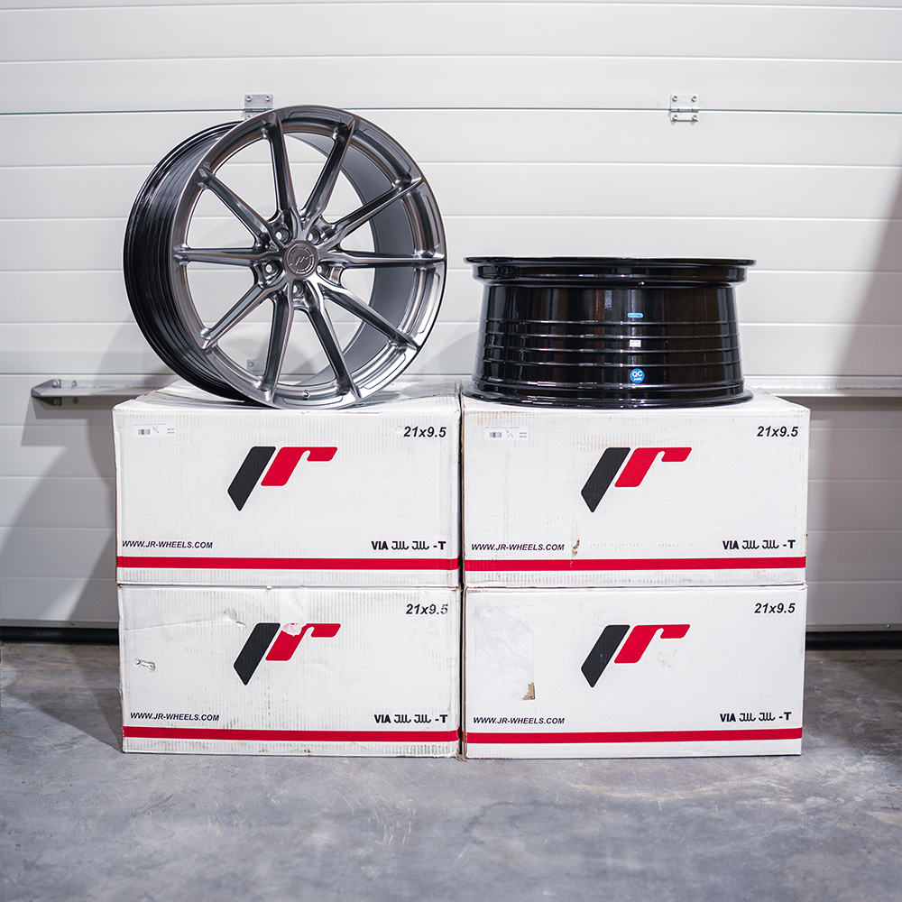 Image of JR-Wheels JR37 TWEEDE KANS Velgen 21 Inch 9.5J ET35 5x112 Flow Form Hyper Black