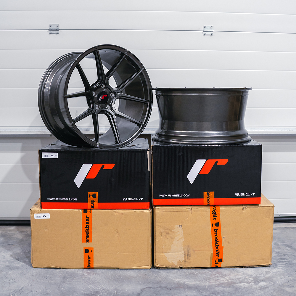 Image of JR-Wheels JR30 TWEEDE KANS 2x 19x8,5 ET20 2x 19x9,5 ET20  5x120 Hyper Grijs