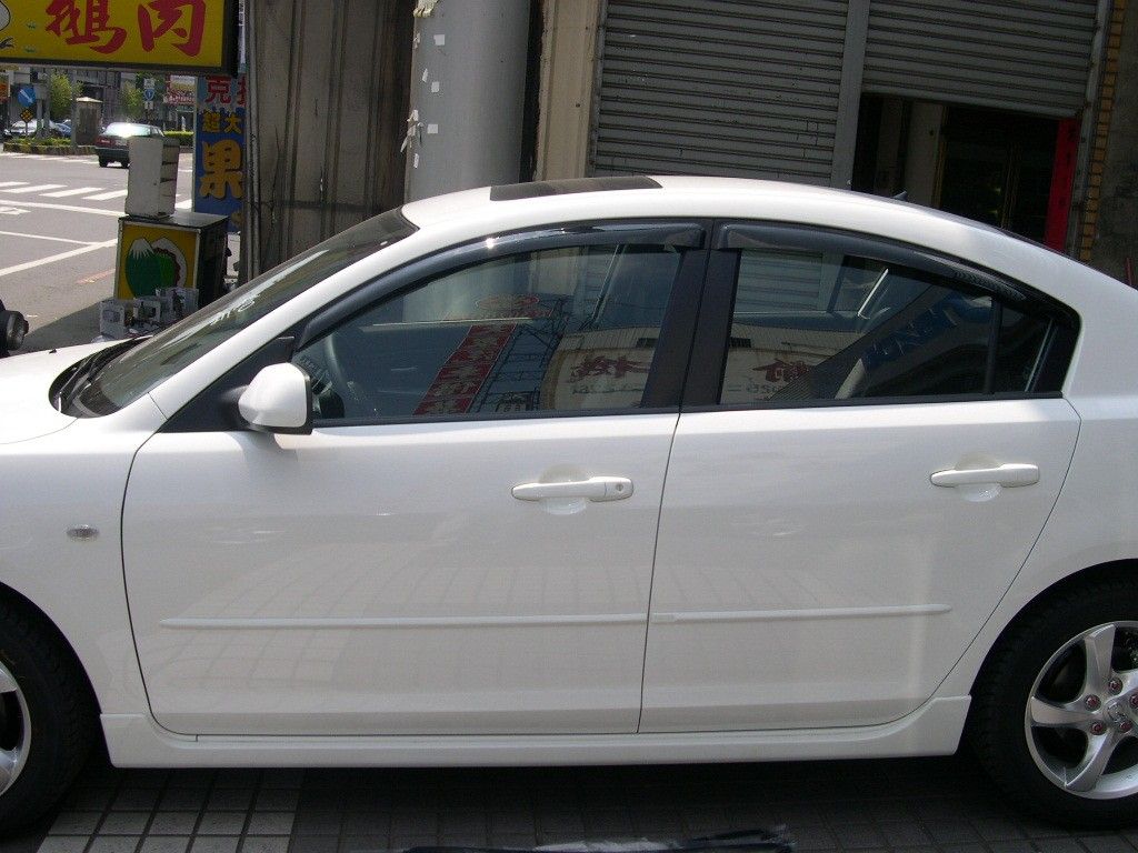 Image of SK-Import Voor en Achter Zijwindscherm Plak 4-Deurs Smoke Kunststof Mazda 3