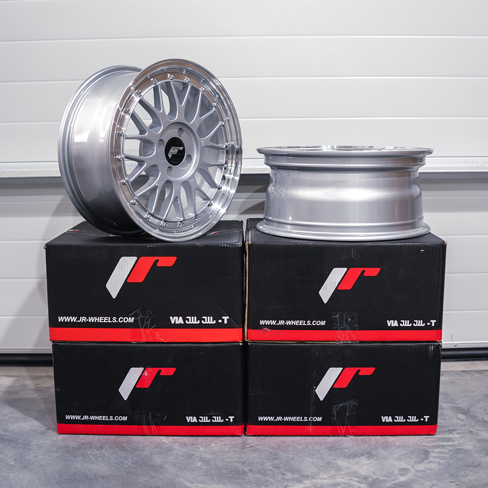 Image of JR-Wheels JR23 TWEEDE KANS Velgen 16 Inch 7J ET35 4x100 Hyper Silver